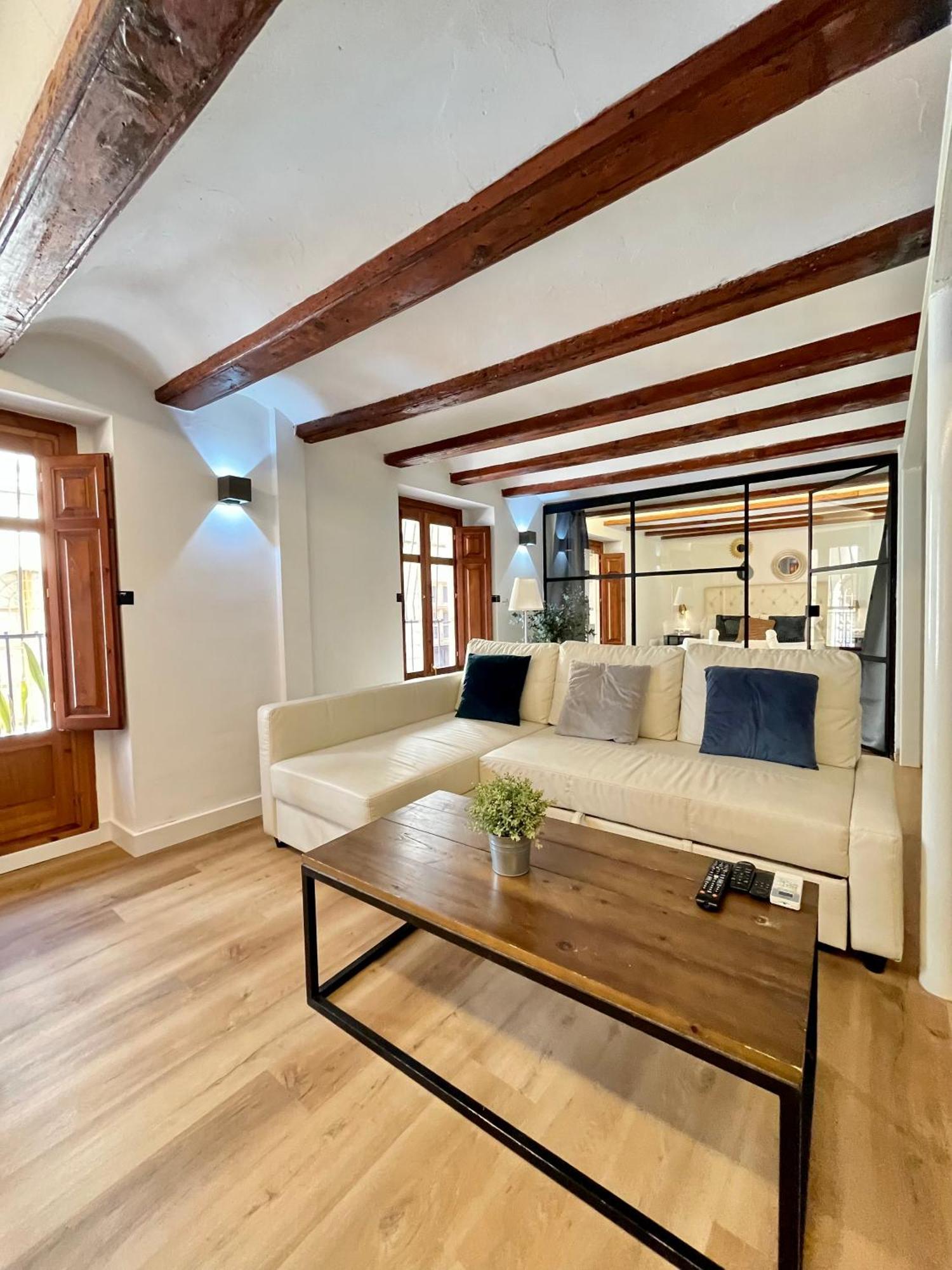 WeRentVLC Encantador loft casco antiguo Valencia Exterior foto